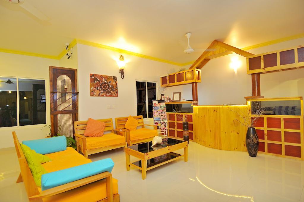 Arena Lodge Sky Maafushi Luaran gambar