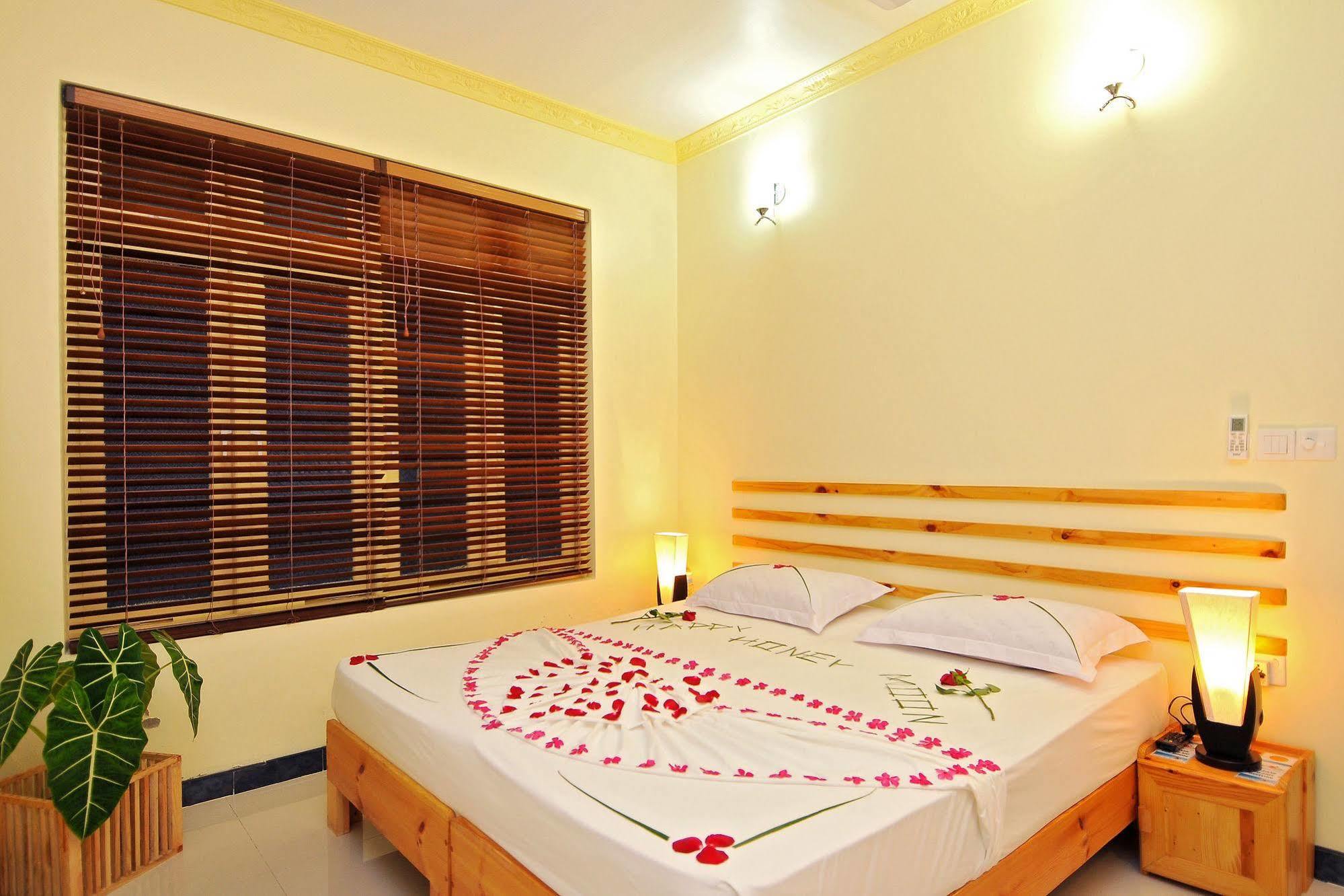 Arena Lodge Sky Maafushi Luaran gambar