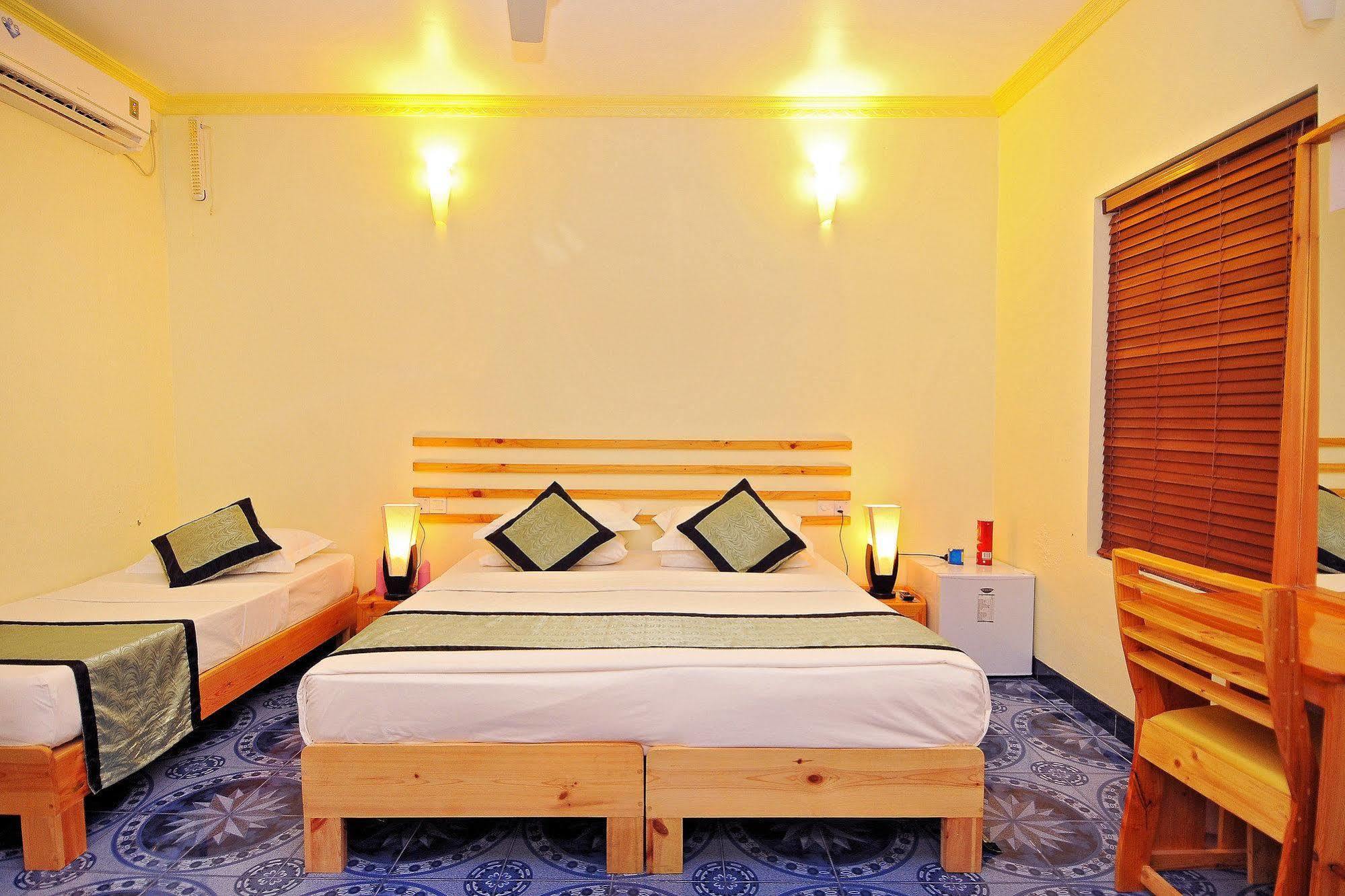 Arena Lodge Sky Maafushi Luaran gambar