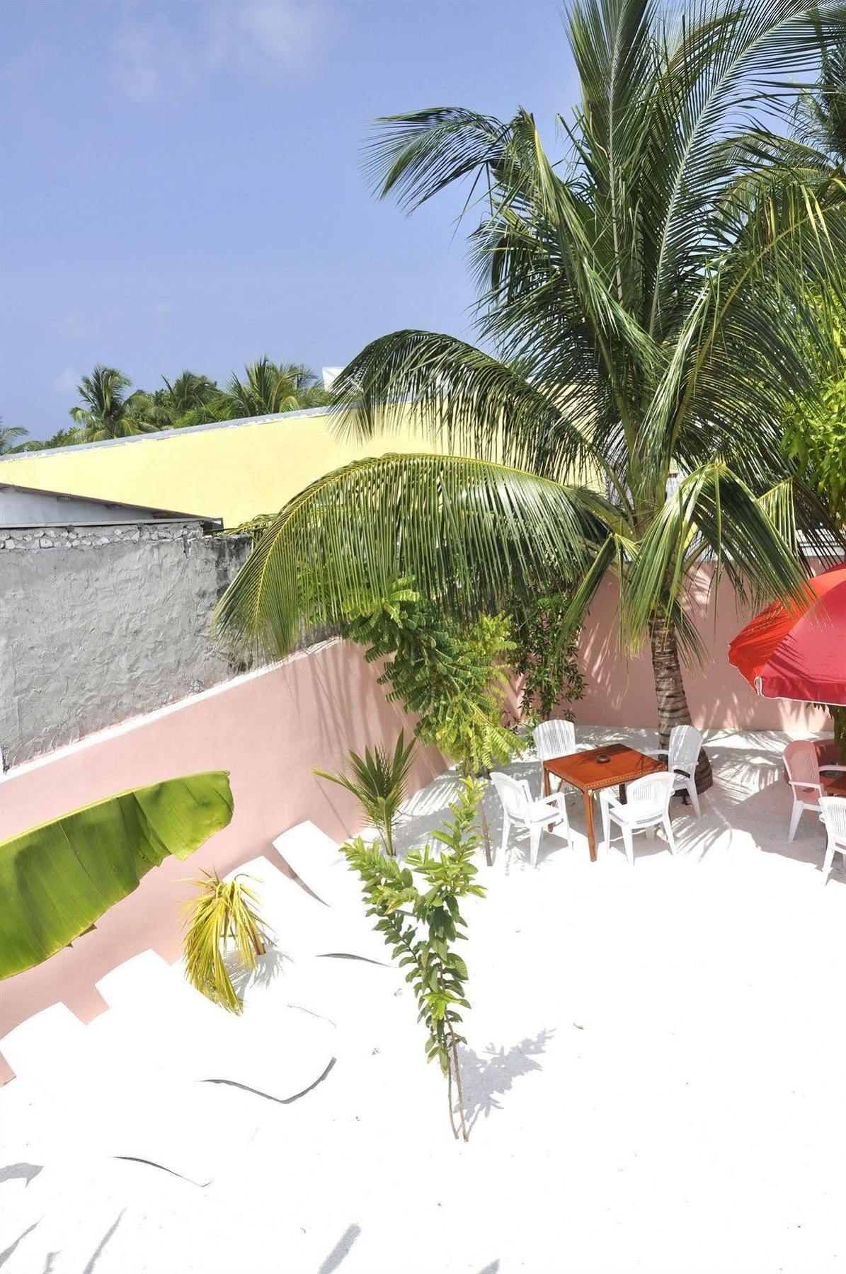 Arena Lodge Sky Maafushi Luaran gambar