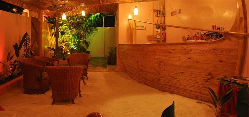 Arena Lodge Sky Maafushi Luaran gambar